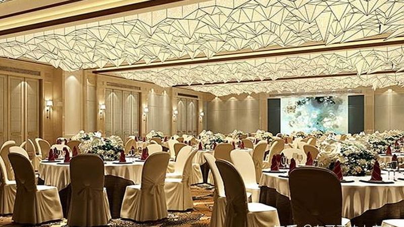 新疆旅游线路淡季价格解析：如何把握最佳出行时机